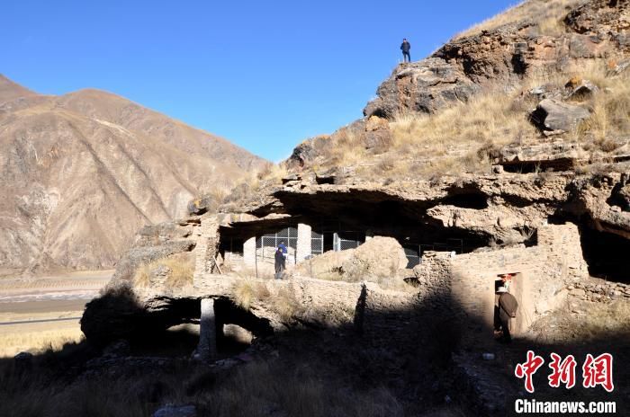 青海玉树称多境内发现一处13世纪前后藏传佛教壁画