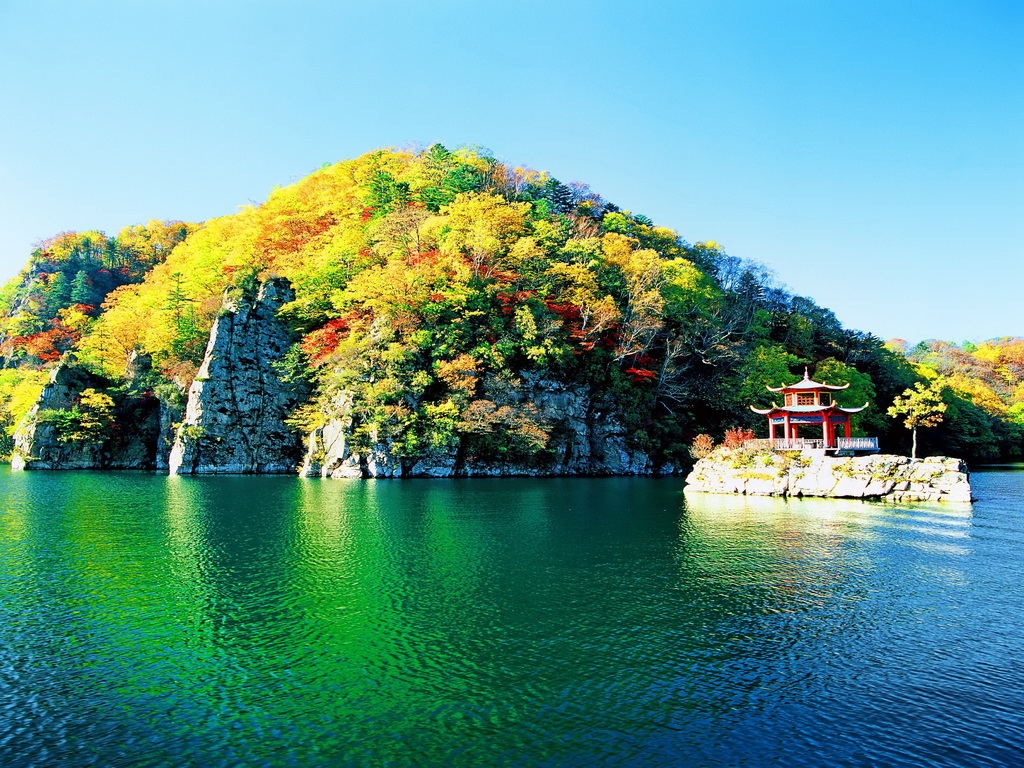 http://pic1.arkoo.com/jilinlongwan/picture/D362DCFBC4D34647.jpg