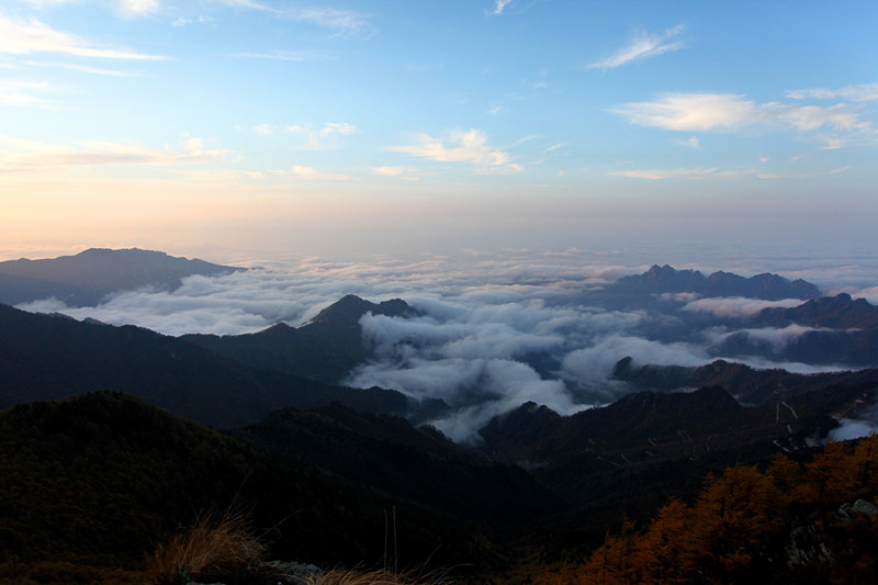 http://pic1.arkoo.com/taibaishan/picture/B72E47CA680E4410.jpg